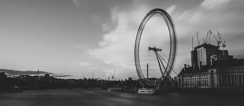 UK London Eye wheel rotating symbolising revolving credit